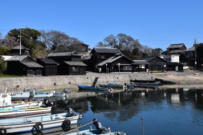 佐久島の黒壁集落とおひるねハウスを訪ねて（愛知）