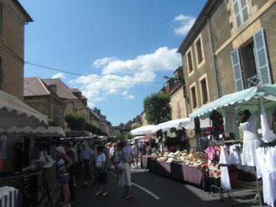 フランス南西地方への旅ー&#9312;サルラの朝市