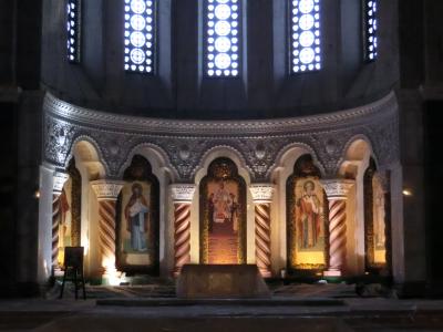 聖サヴァ大聖堂　（ベオグラード）