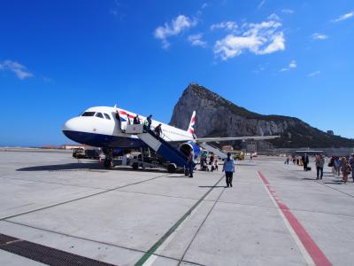 イギリス領 ジブラルタル海峡を望むヨーロッパ一危険な空港ジブラルタル空港