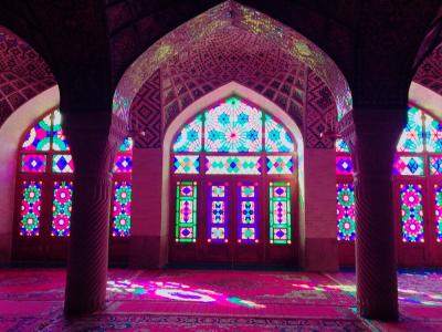 イラン、シラーズの奇跡のモスク