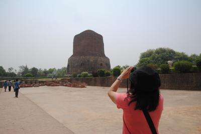 初インドを中国東方航空利用、手配旅行で行ってきました。⑥ヴァラナシその２　仏教文化が華やいだ頃の遺跡が残るサルナートへ。