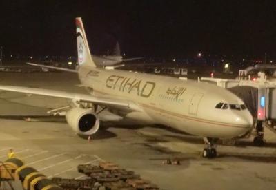 エティハド航空 A330-200 ビジネスクラス搭乗記・上海浦東-アブダビ(EY867) / Review: Etihad Airways A330-200 Business Class Shanghai-Abu Dhabi + City tour & Desert Safari in Dubai  