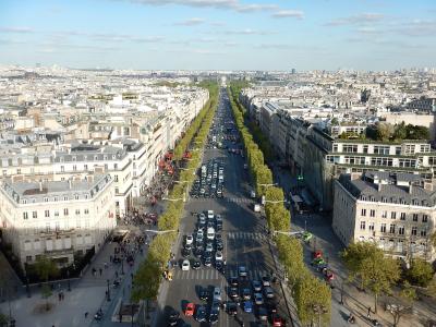 フランス・パリ旅行７泊９日（７）午後７時からのパリ観光。そして、翌日午前はアンヴァリッドへ（２０１６ＧＷ）