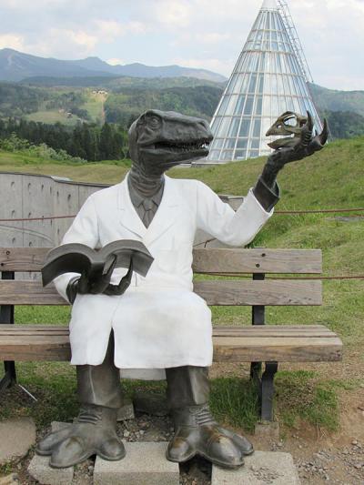 北陸の動物園巡りの旅-6≪福井県立恐竜博物館≫