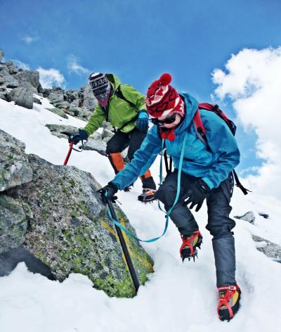 雪山Girl☆神が降り立つ山へ／純白の雄山をSnow Trek【2016.G.W.家族と歩く立山- 雄山】