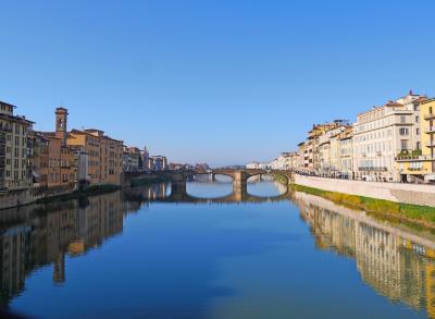 2015.12年末年始二度目のイタリア旅行9-サンタクローチェ広場，ベッキオ橋，Duomo地下聖堂，Lido di Camaioreへ