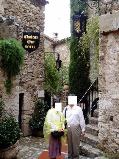 (19)2004年ＧＷフランス・ﾓﾅｺの旅10日間③エズ村(門　石造りの家と階段と通り  展望台)