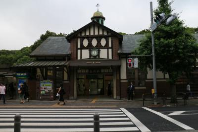 大人の休日に　　　ＪＲ原宿駅　から　明治神宮へ　巡って来ました