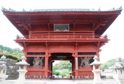 西国三十三所観音霊場三番札所粉河寺と根来寺大門