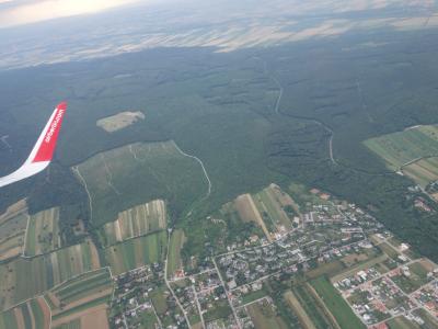 ヘルシンキからウィーンまで Airbus A321 に乗りました。Airberlin の機材でした。