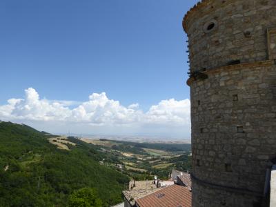 夏の優雅な南イタリア周遊旅行♪　Vol49(第4日)　☆Alberona：美しき村「アルベローナ」♪教会や塔を眺めて♪