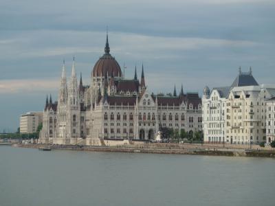 美しき中欧ヨーロッパ　オーストリア・ハンガリー・スロバキア・チェコ　周遊10日間　①