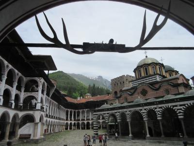 バラの花咲くルーマニア・ブルガリア8日間の旅&#10120;ソフィア～ボヤナ～リラ