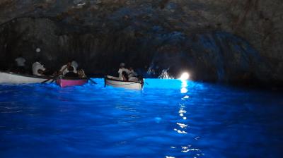 西ヨーロッパ5ヵ国周遊14日間 ④ ナポリ ～ カプリ島 青の洞窟 
