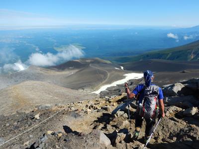 噴煙漂う十勝岳登山と富良野観光　3泊4日道央遠征最終日
