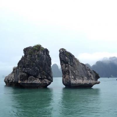 ハロン湾とハノイ