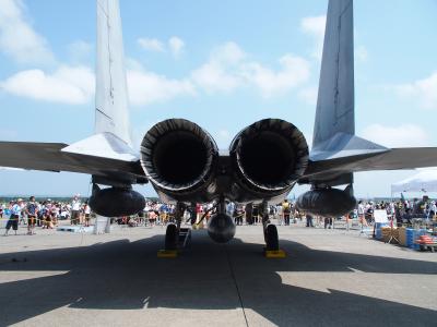 めっちゃ暑くてがっつり日焼けしました。行ってきました、2016千歳基地航空祭！今年は千歳飛行場９０年なんだって！！