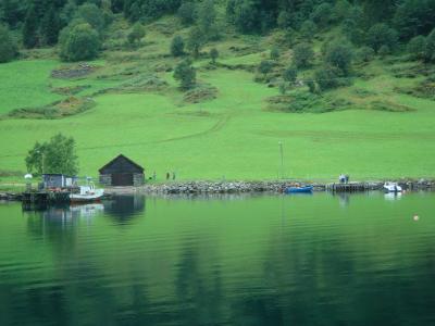 フィヨルドのその美しさに魅了され・・・フェリーでグドバンゲンからフロムへ・・・・・北欧４カ国８日間の旅