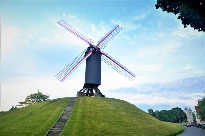 ２０１６　石畳の街巡り　５カ国　９日間で早周り　ｂｙ　ＡＮＡマイル　（ベルギー・パリ・クロアチア・モンテネグロ+独乗換）　4. ブルージュ2日目　早朝散歩