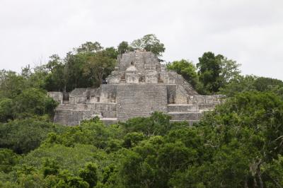 ティカルより上、ラマナイよりちょい下 ＝ カラクムル（２）