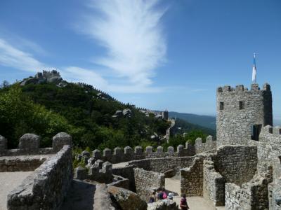 西へ西へ(18):シントラ1 ムーアの城跡を歩く歩く