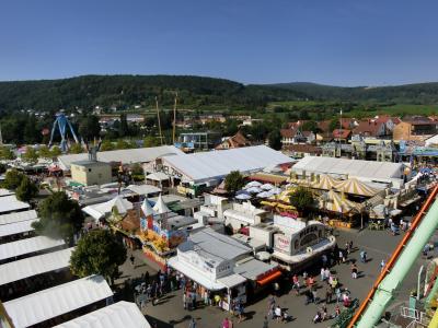 バートデュルクハイム日帰り観光～世界最大のワイン祭り～