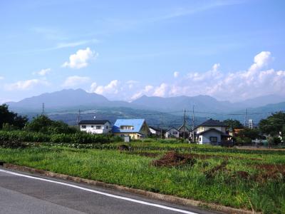 ＜五街道ウォーク･甲州街道編.14＞今回は絶景コース！あれ？南アルプスの山々は？「韮崎」へ