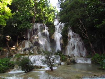 ベトナム＆ラオス旅行5　～パークウー洞窟とタート・クアンシーの滝～