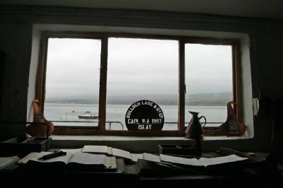 スコットランド16　ケルトとウイスキーの香りを求めて 1　　アイラ島　カリラ蒸留所