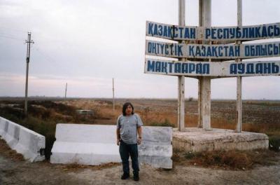 カザフスタン(kazakhstan)旅行記（タシケントからサマルカンドへの途中でカザフスタンへ入る）