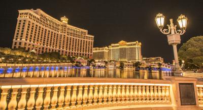 睡眠不足のラスベガス&モニュメントバレー&アンテロープ 【ラスベガス街歩き夜景編】