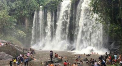 滝で楽しもう[プノン クーレン 個人ツアー]アンコールワットの観光オススメ個人手配ツアー