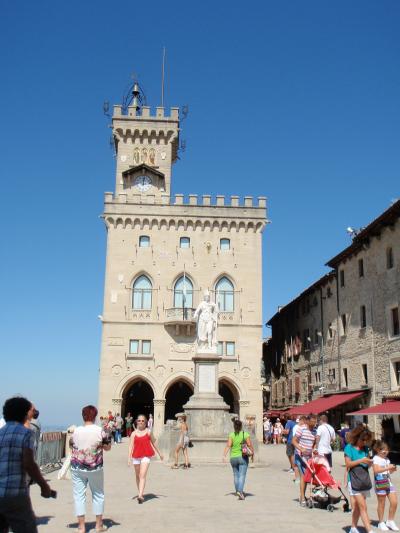 イタリア＆サンマリノ・8日間＆2泊夜行列車の家族旅行（2/6：サンマリノ街中編）