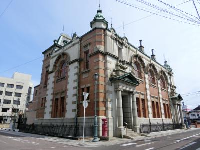 旧唐津銀行本店　（本館）