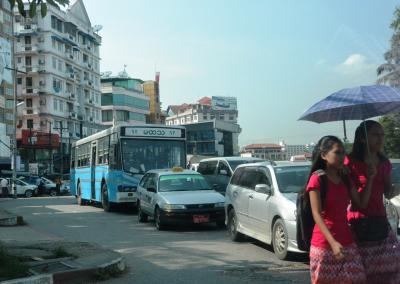 雨季の終わりのヤンゴンをぶらぶら　１０月後半