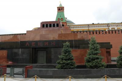 念願の初ロシア！　それも初海外！④レーニン廟、現代史博物館、KHL観戦