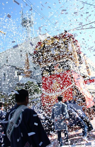 秋晴れの１日　紙吹雪舞う拳母（ころも）神社の山車、とってもexciting！♪　その１