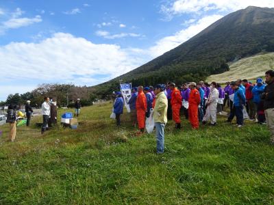 2016年10月16日（日）　国立公園大山一斉清掃（伯耆町　桝水高原）　大山の美化を推進する会主催