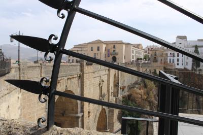 秋のアンダルシア ロードトリップ ①ロンダ、デ=ルータ=デ=ロス=プエルドス=ブランコス(白い村々の路)