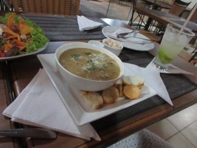 遅々の夕食は軽く軽～く