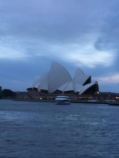 新婚旅行以来◯◯年ぶりのオーストラリアへ☆ フェリーでオペラハウスを海から見る♪♪