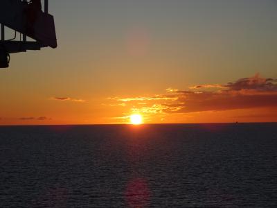 神秘のオーロラを求めて 秋の北欧へ ②バルト海に沈む夕陽