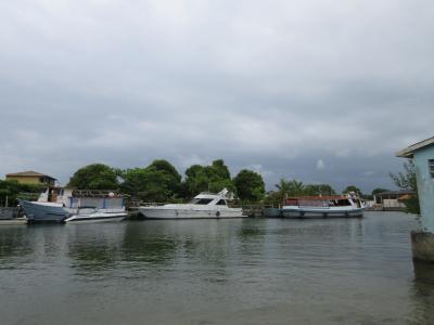 朝から別の浜辺に行こうと