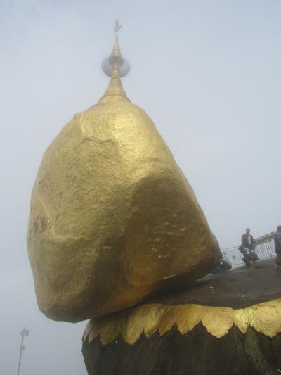 雨季のヤンゴンとパゴー・ゴールデンロック　1