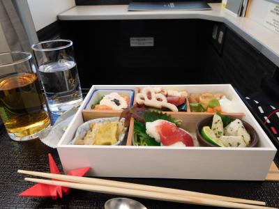 ベトナム・ハノイ３泊５日の旅 1　☆JALビジネスクラスは空の上のレストラン☆