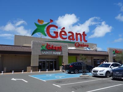 ヌーメアのショッピング。日本語を話すお店が多くて楽しいショッピングが出来ました。