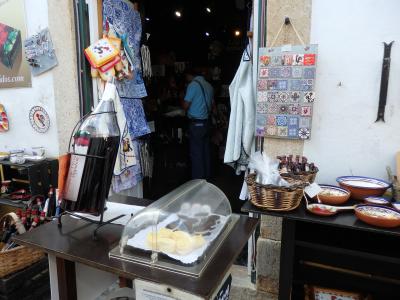 ポルトガルへ♪　3日目②オビドス～ナザレ　城壁は見ただけで…でもジンジャは飲んだよ！