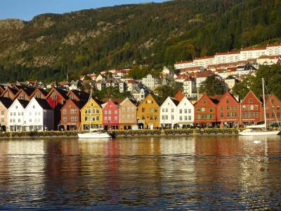 神秘のオーロラを求めて 秋の北欧へ ④「アナ雪」街並みのモデル~ベルゲン