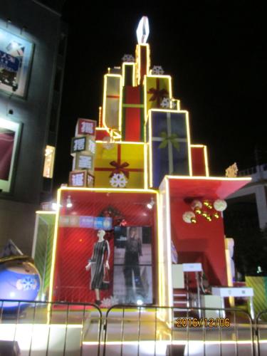 上海の虹口足球場・龍之夢モールのクリスマス飾り